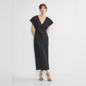 Aritzia Babaton Closing Satin Formal Elegant Black Evening V-Neck Dress Sz  M